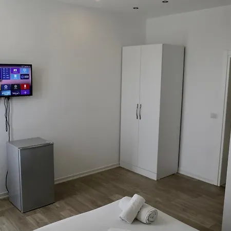 Hotel Arbeni *
