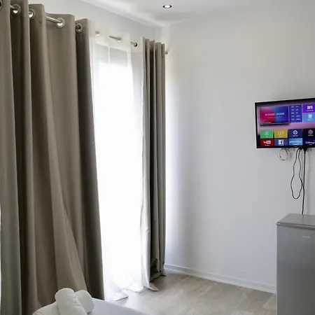Hotel Arbeni *